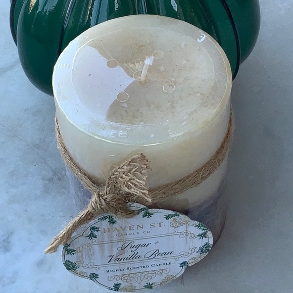 HAVEN STREET CANDLE SUGAR & VANILLA BEAN RICHLY SCENTED PILLAR 3 BY 4 - Picture 3 of 5